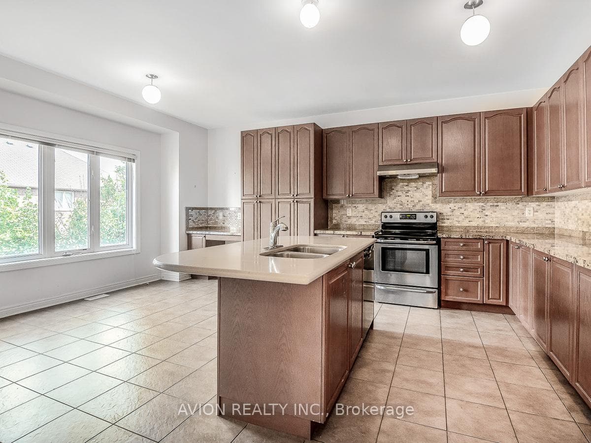 317 Thomas Cook Avenue photo 7