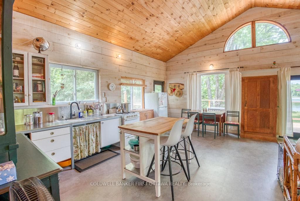 1305 Thunder Lane photo 17