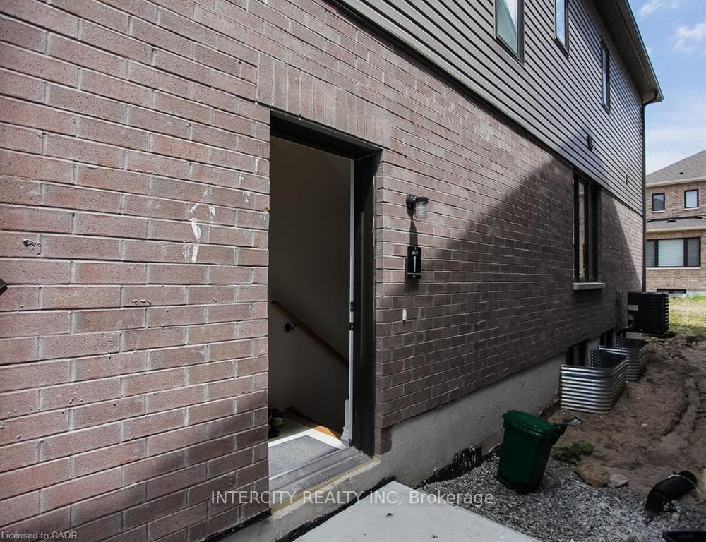 110 DURHAM AVENUE Avenue photo 30