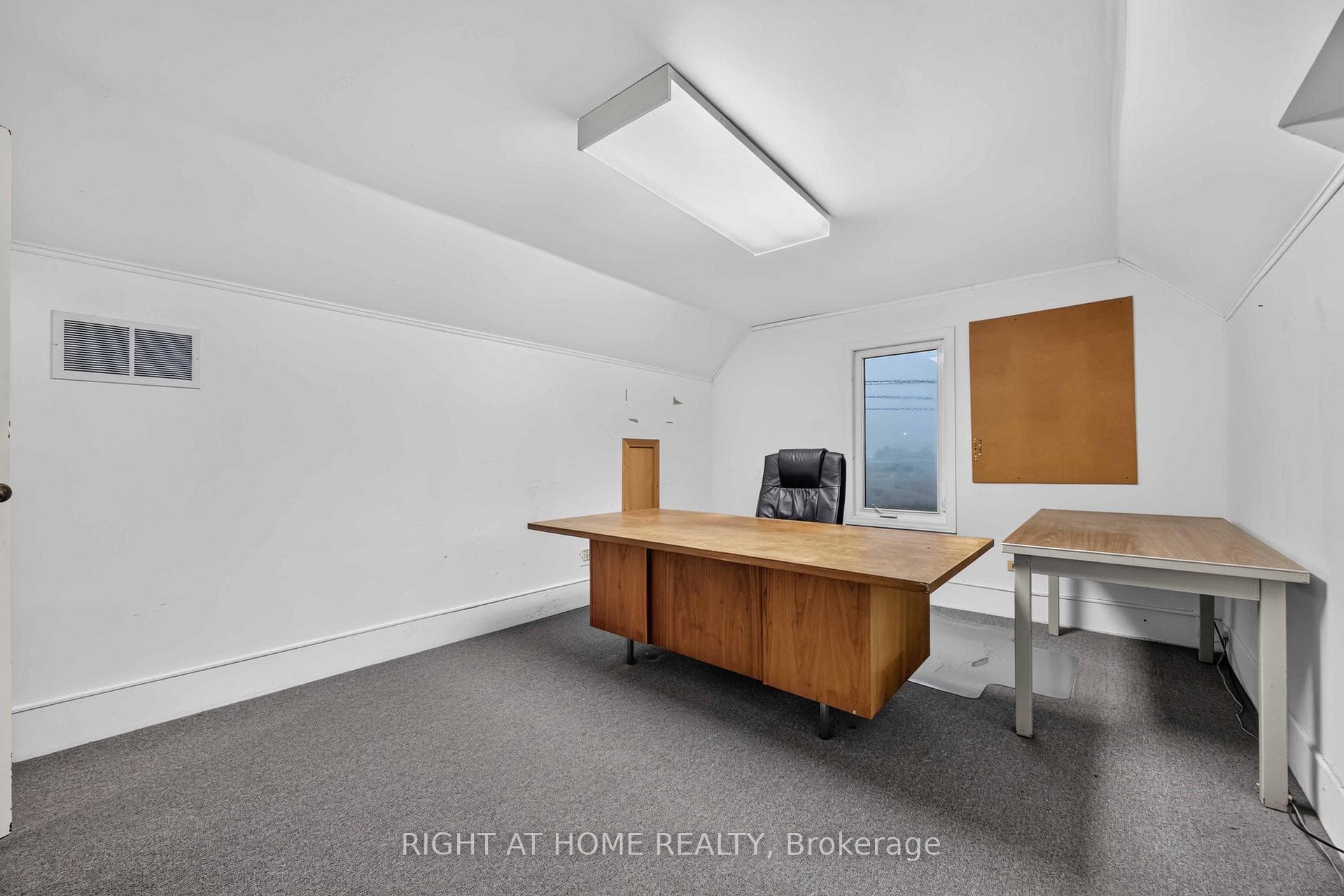UPPER OFFICE #1