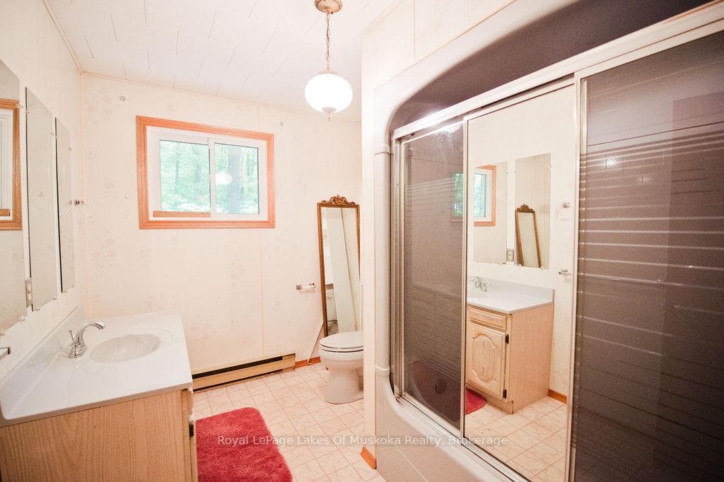 Large Main Floor Bathroom