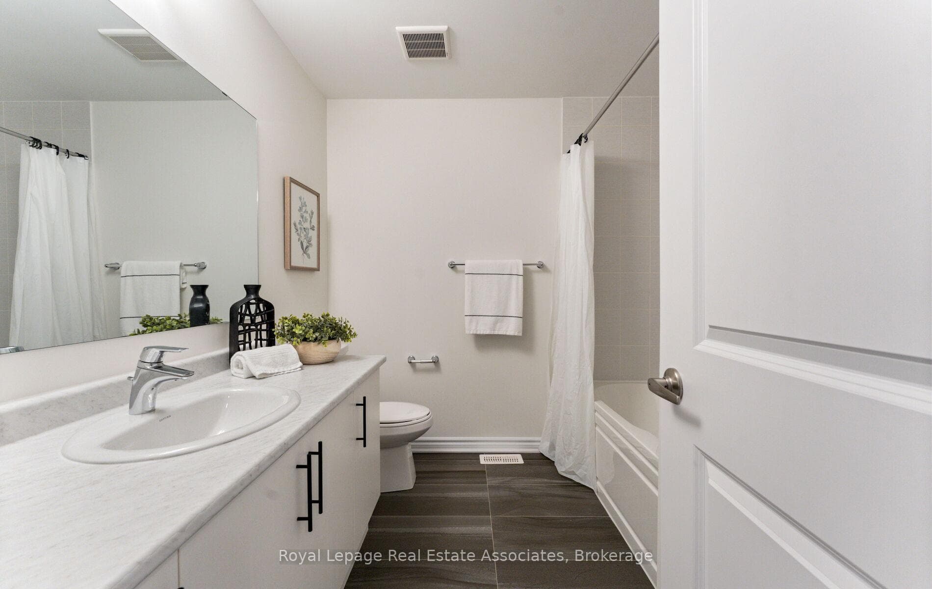 53 Sutcliffe Drive photo 34