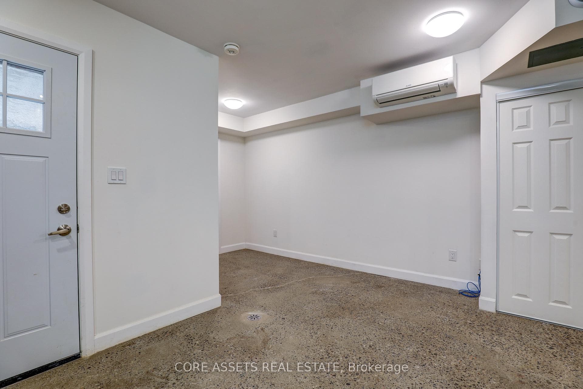 620 Bathurst Street Unit E photo 10