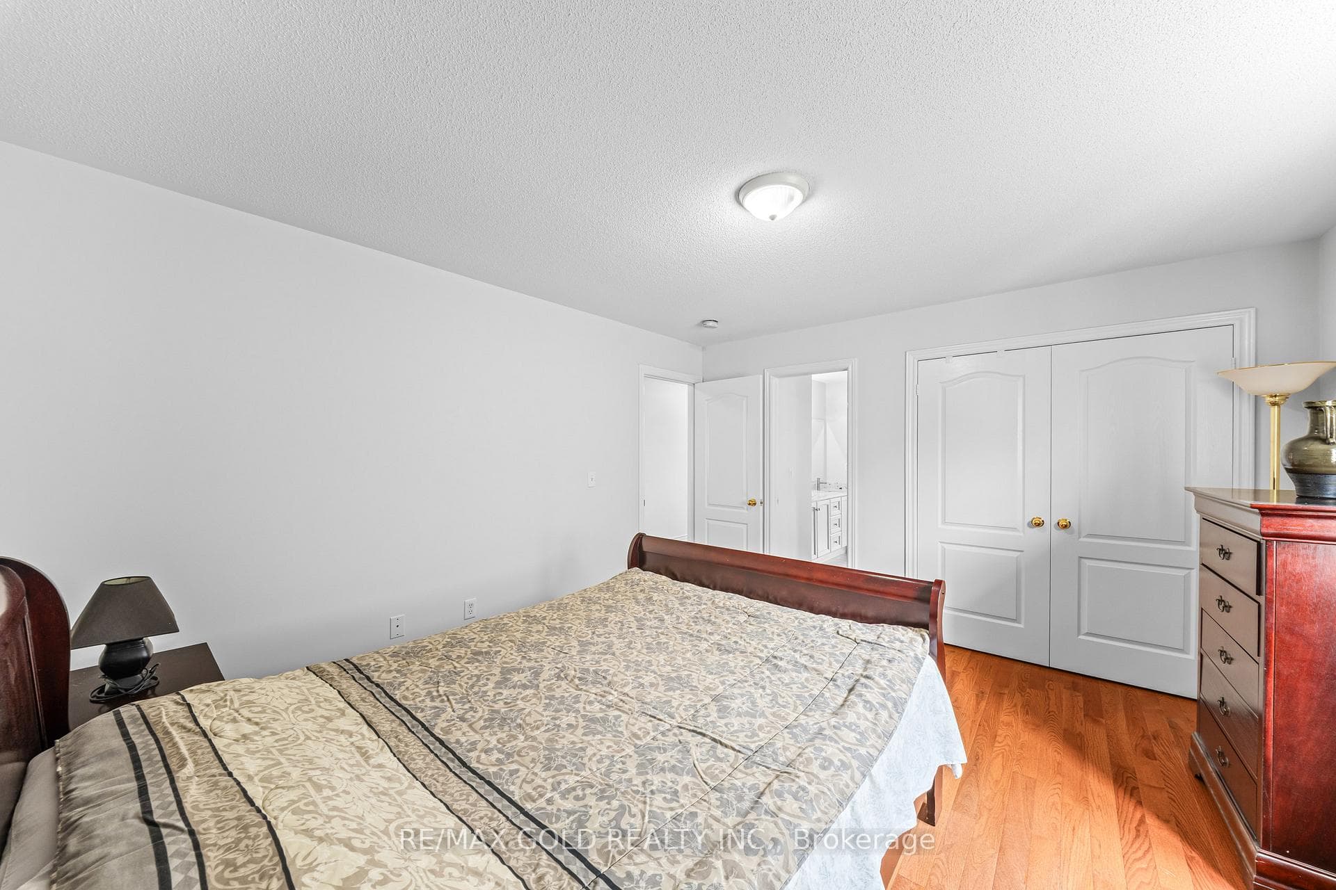 14 Dovehaven Crescent photo 35