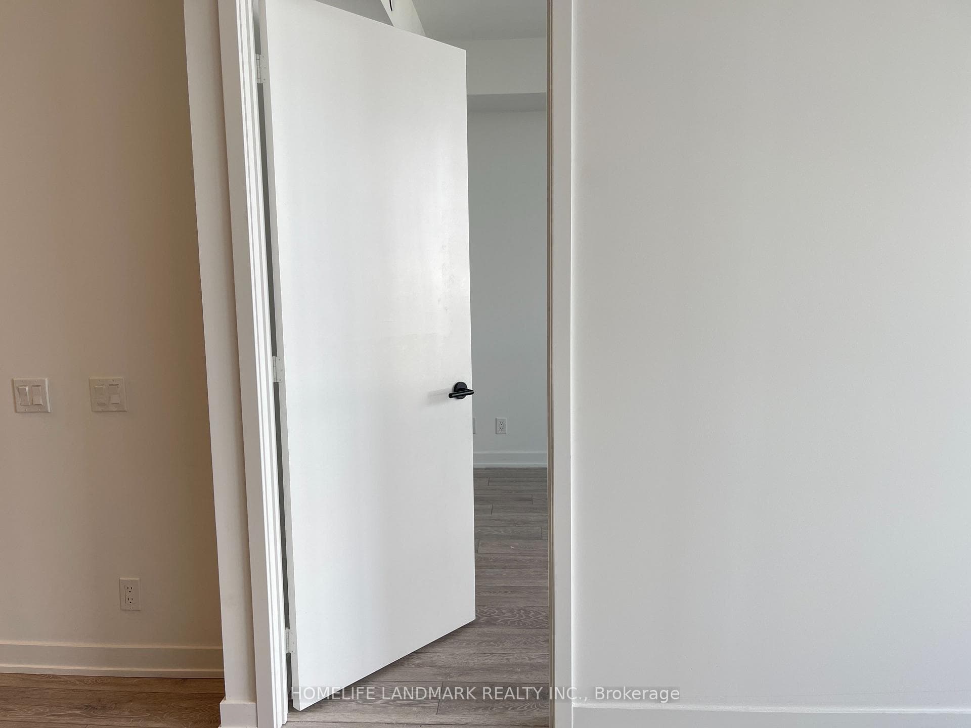 108 Peter Street Unit 5203 photo 14