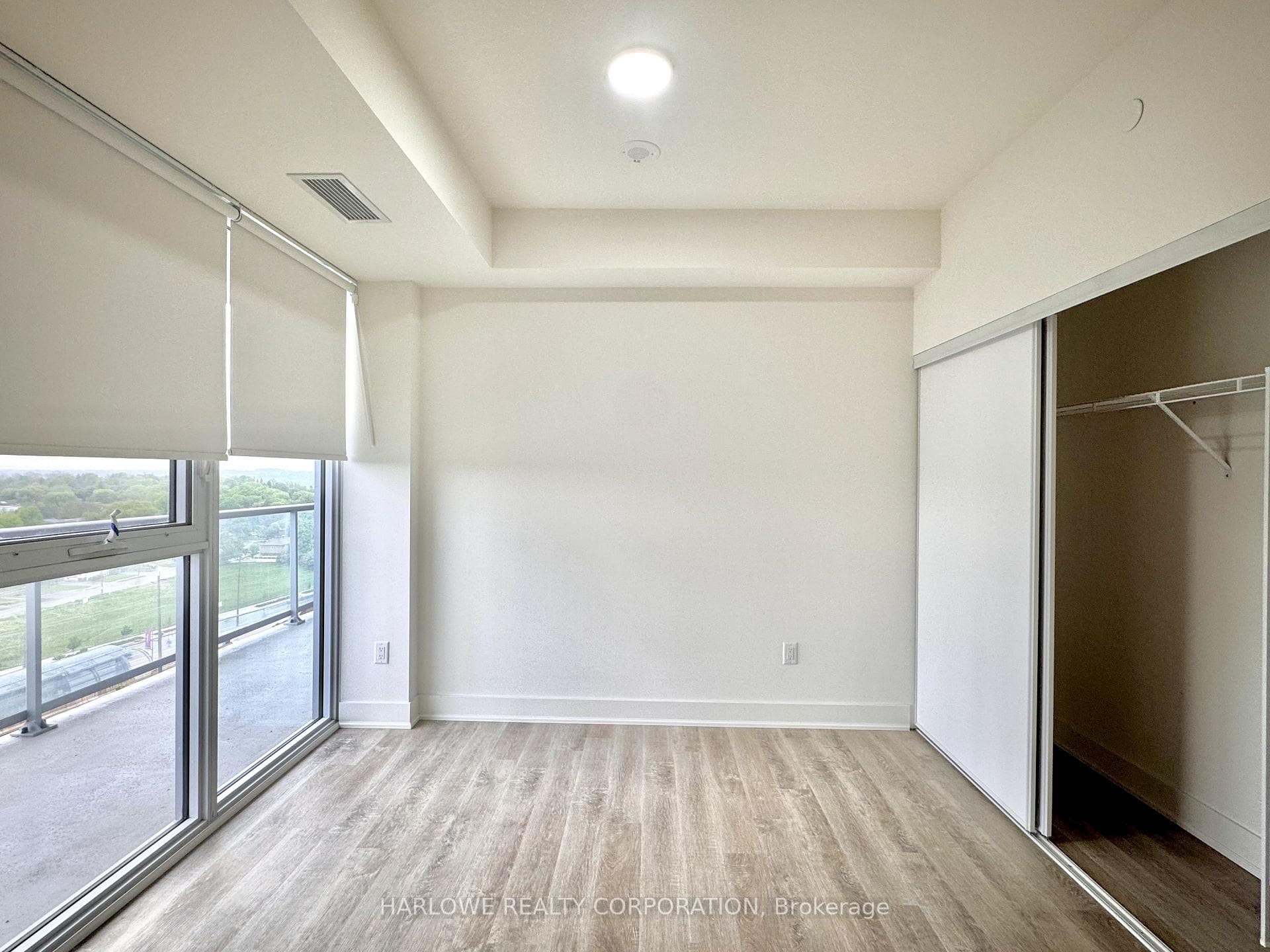 185 Deerfield Road Unit 910 photo 9
