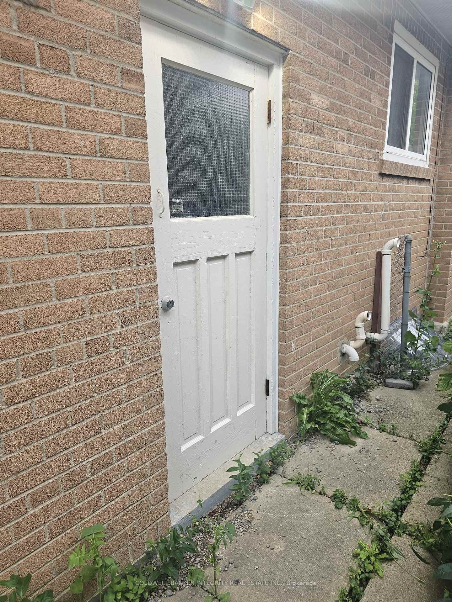 83 Porterfield Road photo 5
