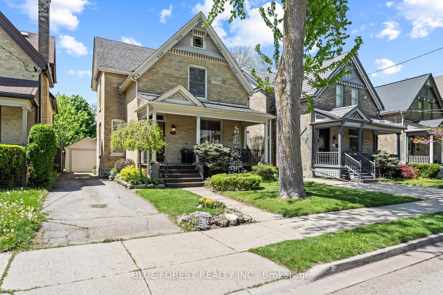 793 Hellmuth Avenue photo 3