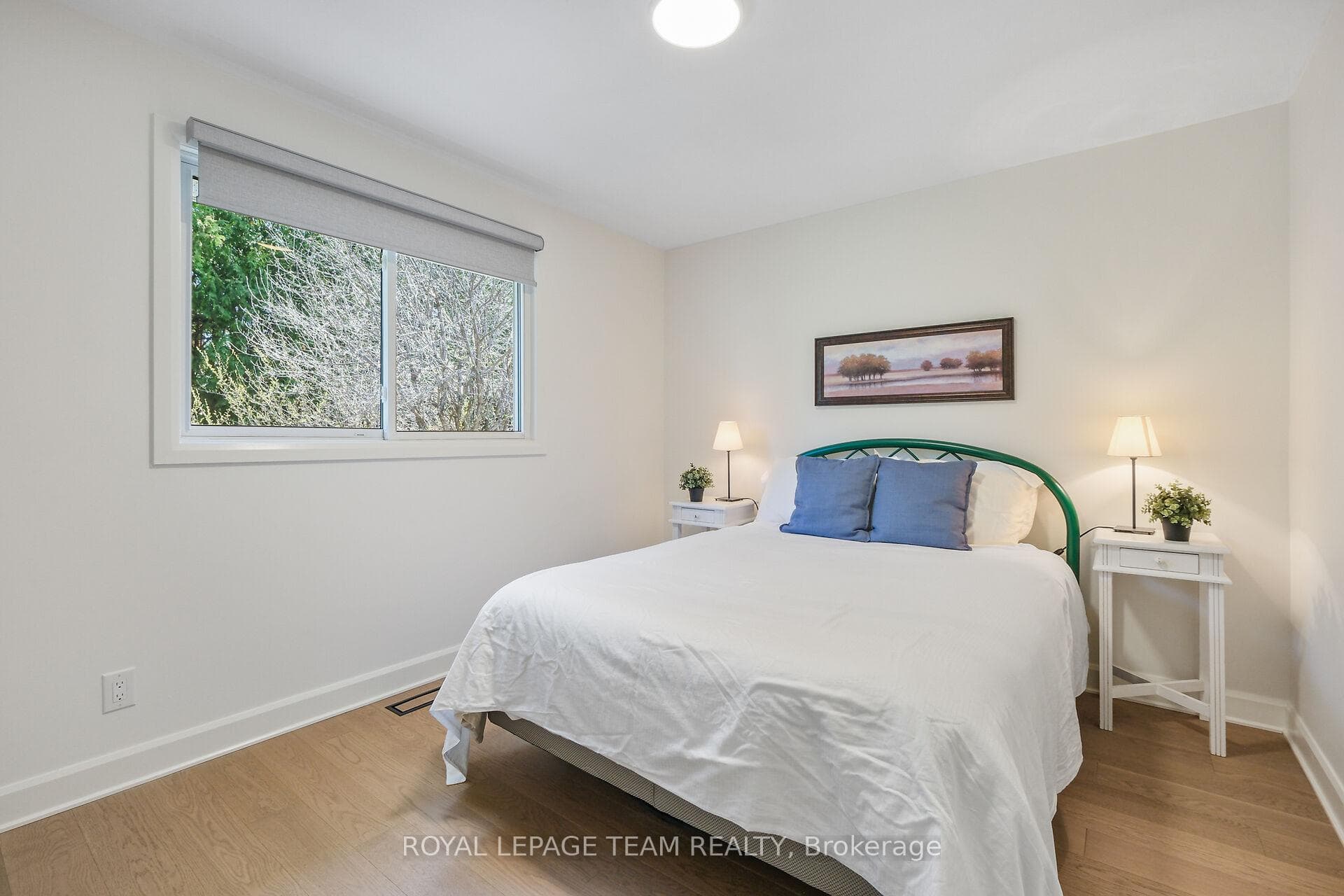 665 Golden Avenue photo 16