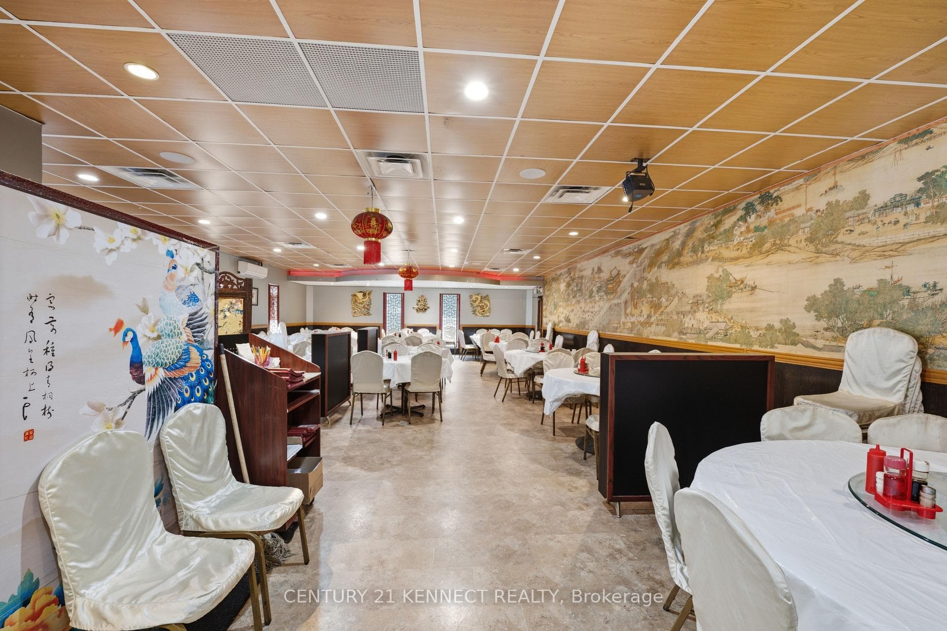 1499 Merivale Road photo 5
