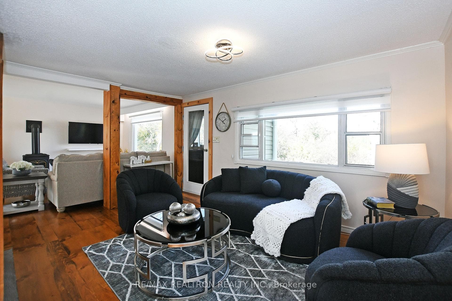 11 Penny Place photo 3