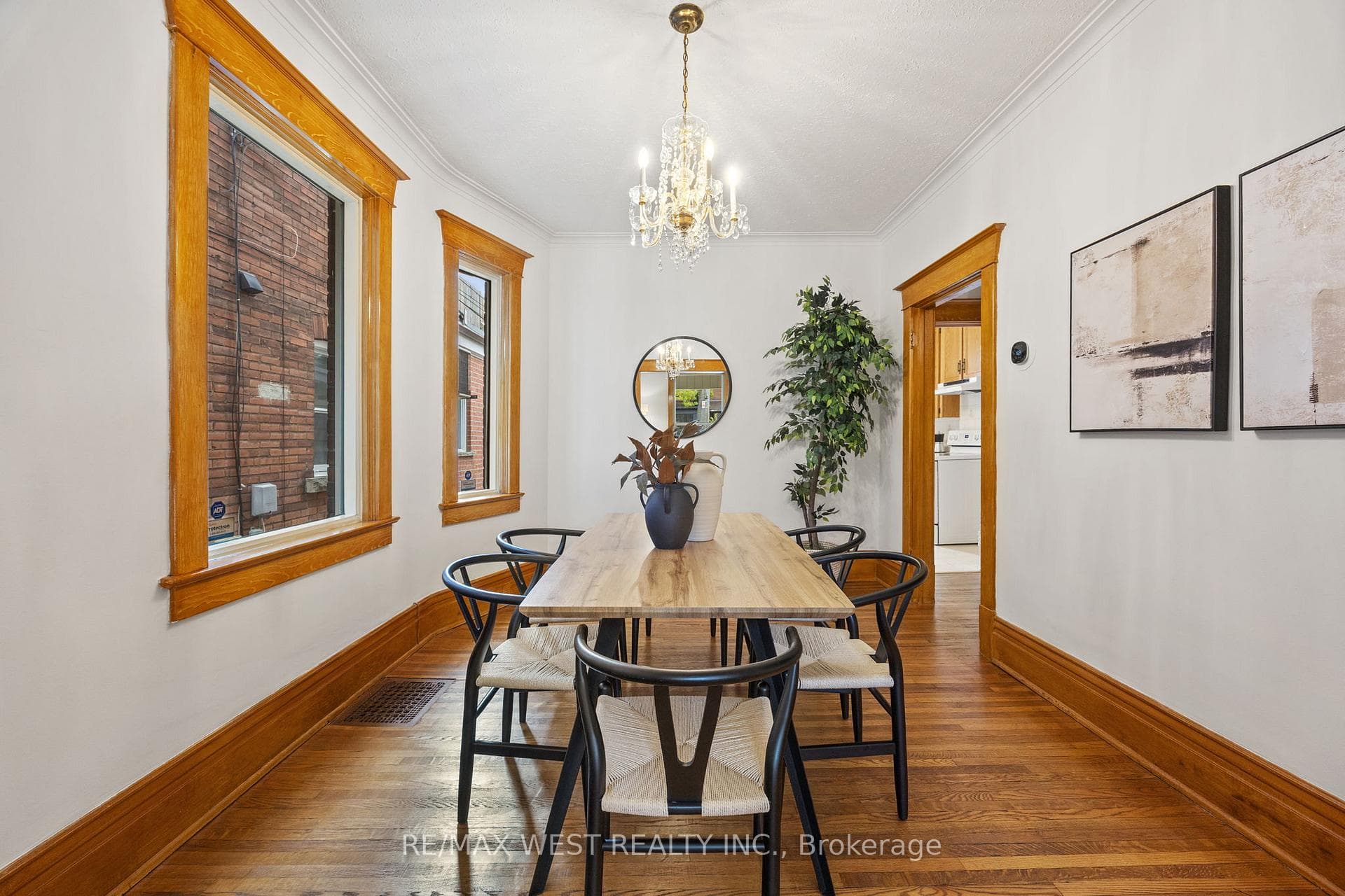 636 Beresford Avenue photo 10