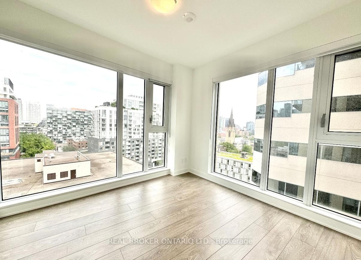 543 Richmond Street Unit 1027 photo 5