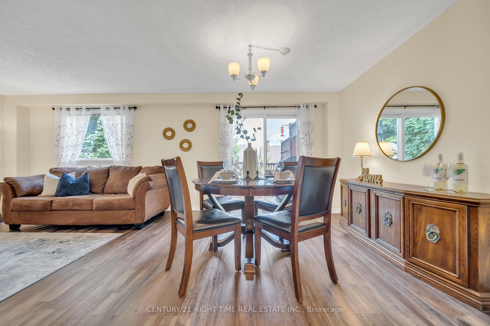 610 White Cedar Avenue photo 13