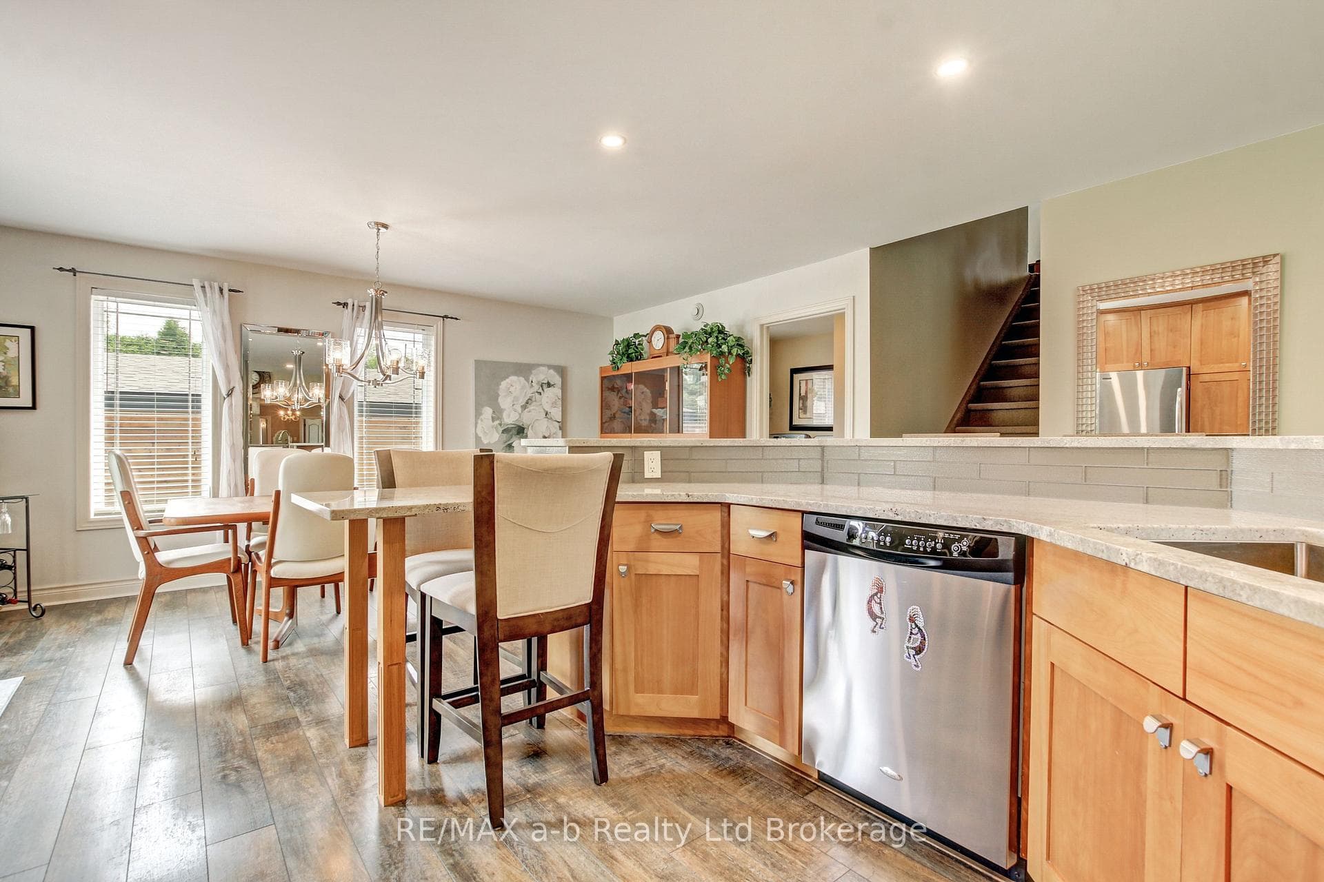 7 OTTERVIEW Drive photo 17