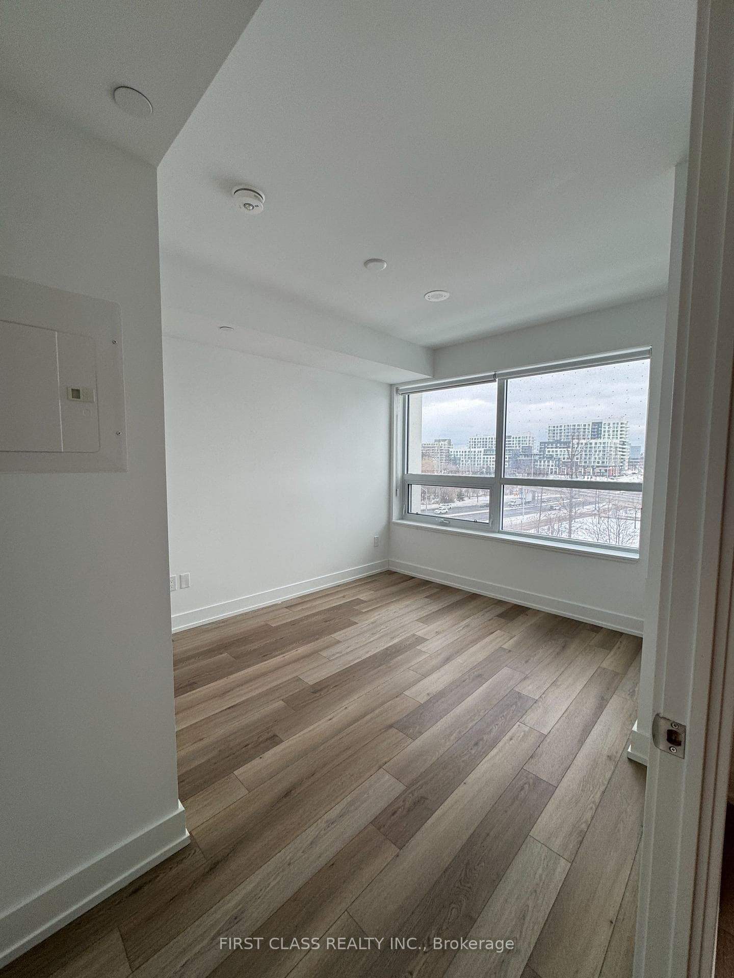 8 Cedarland Drive Unit 618 photo 4