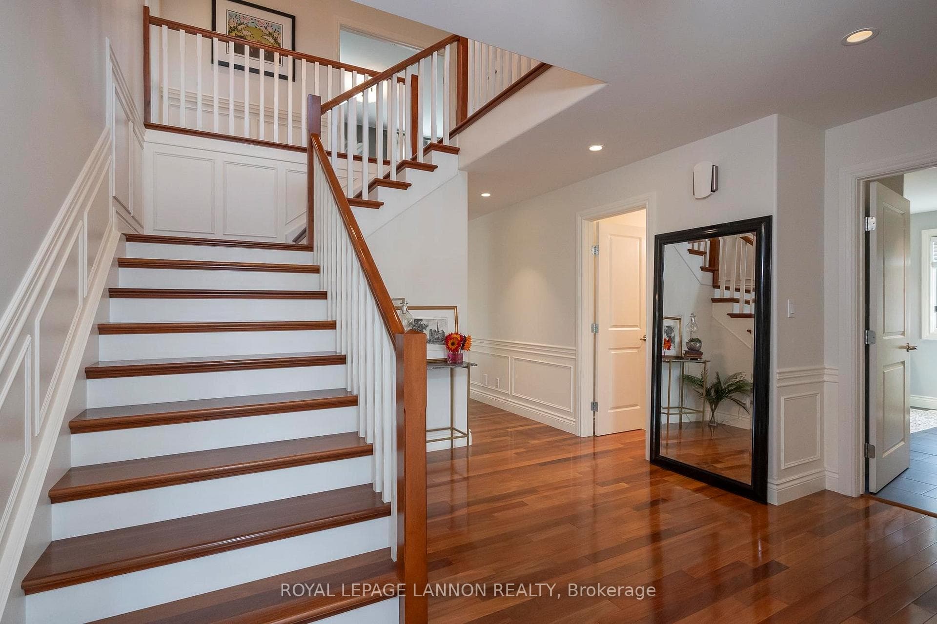 394 Summerhill Drive photo 13