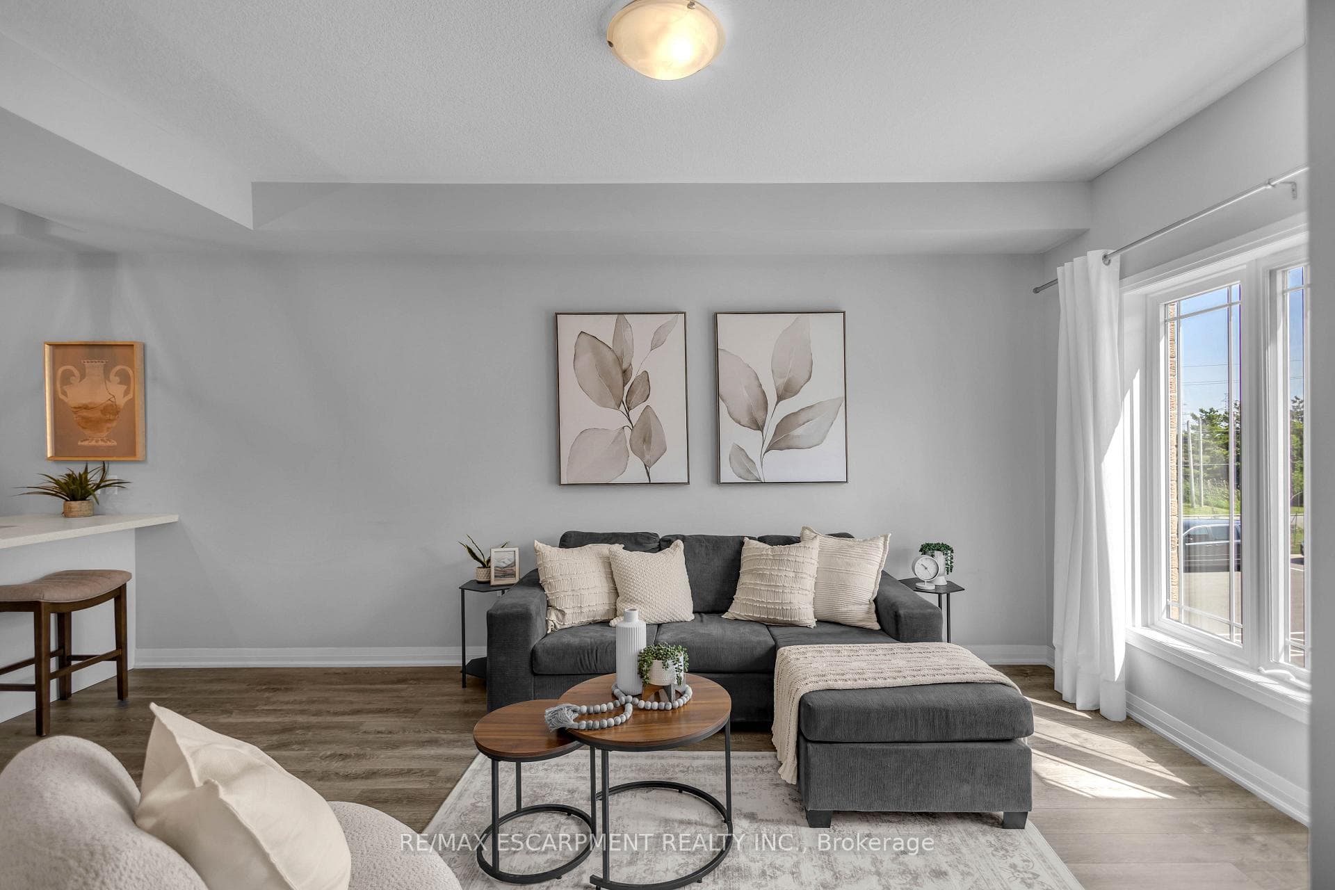 49 Laguna Village Crescent photo 14