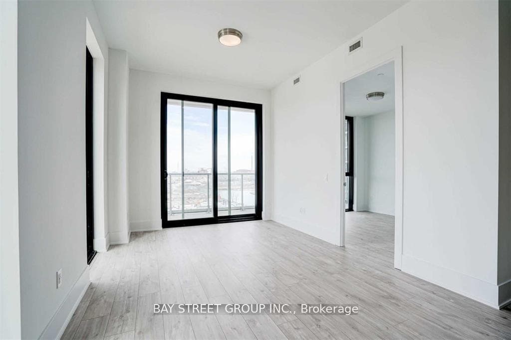 118 Merchants' Wharf Avenue Unit 1022 photo 10