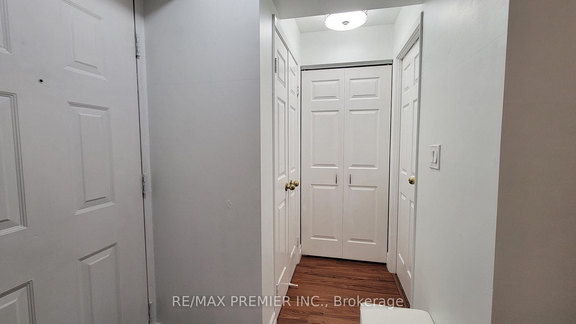 222 The Esplanade N/A Unit 1020 photo 20