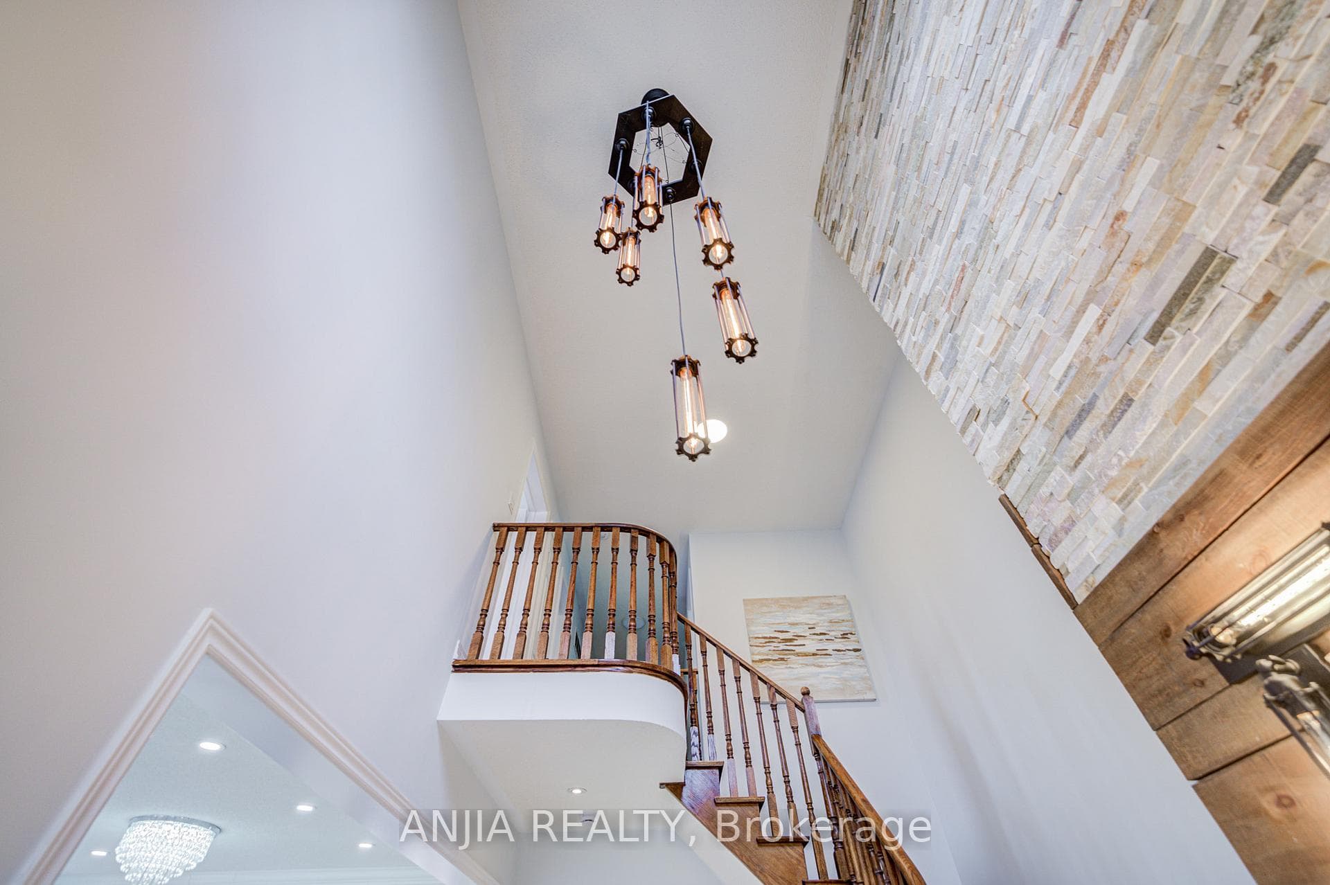 13 Maryterance Court photo 6