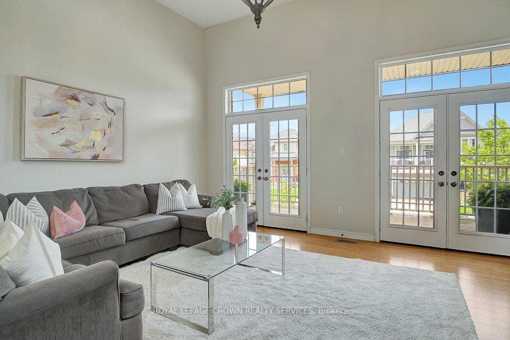 38 Staines Street photo 17