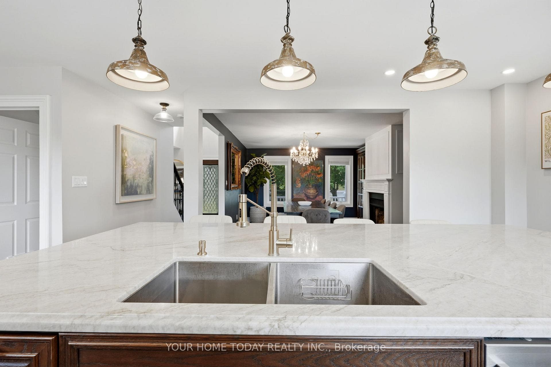 4925 Trafalgar Road photo 14