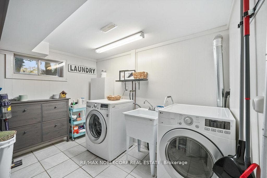 42 Mitchell Avenue photo 37
