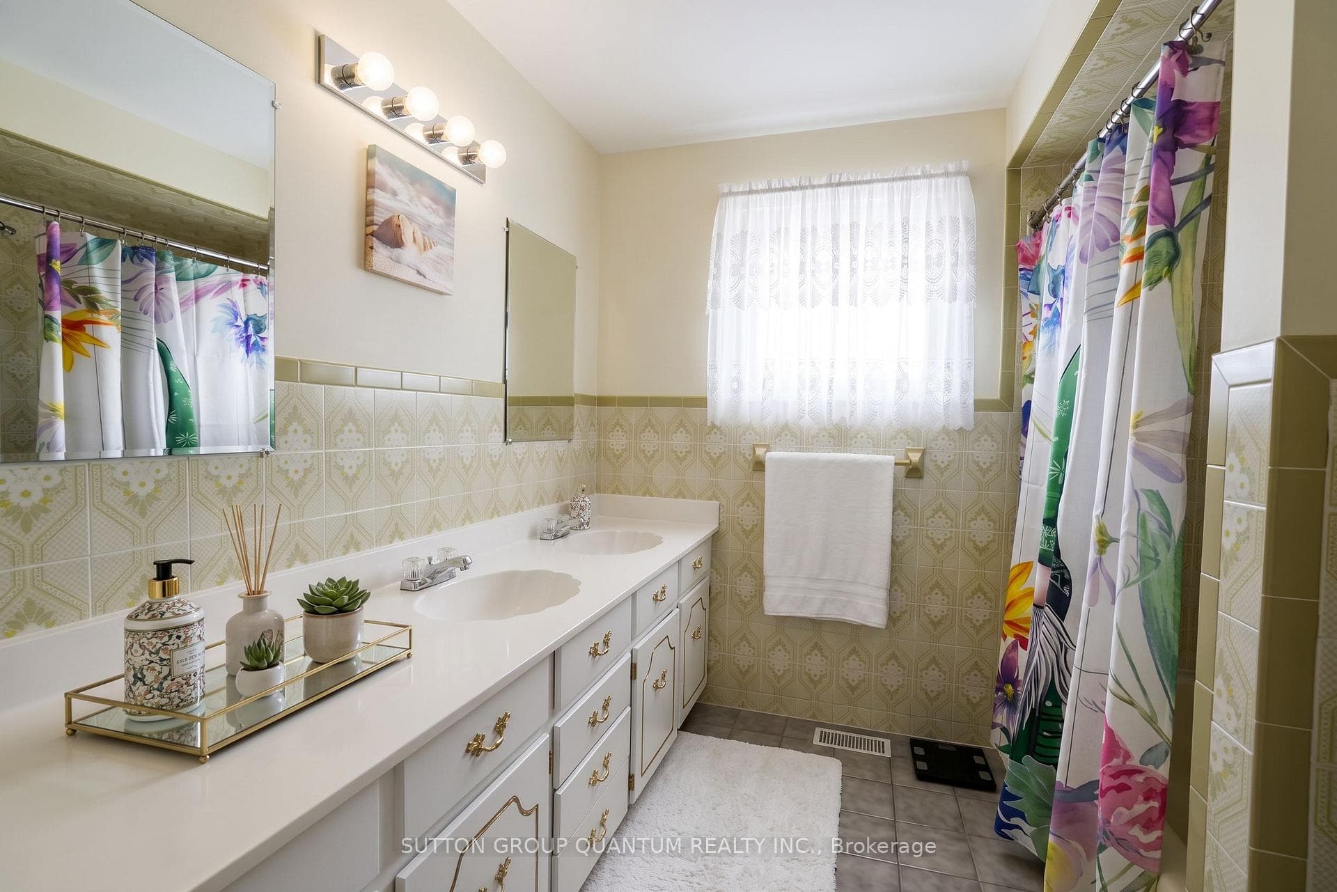 129 Margaret Avenue photo 19