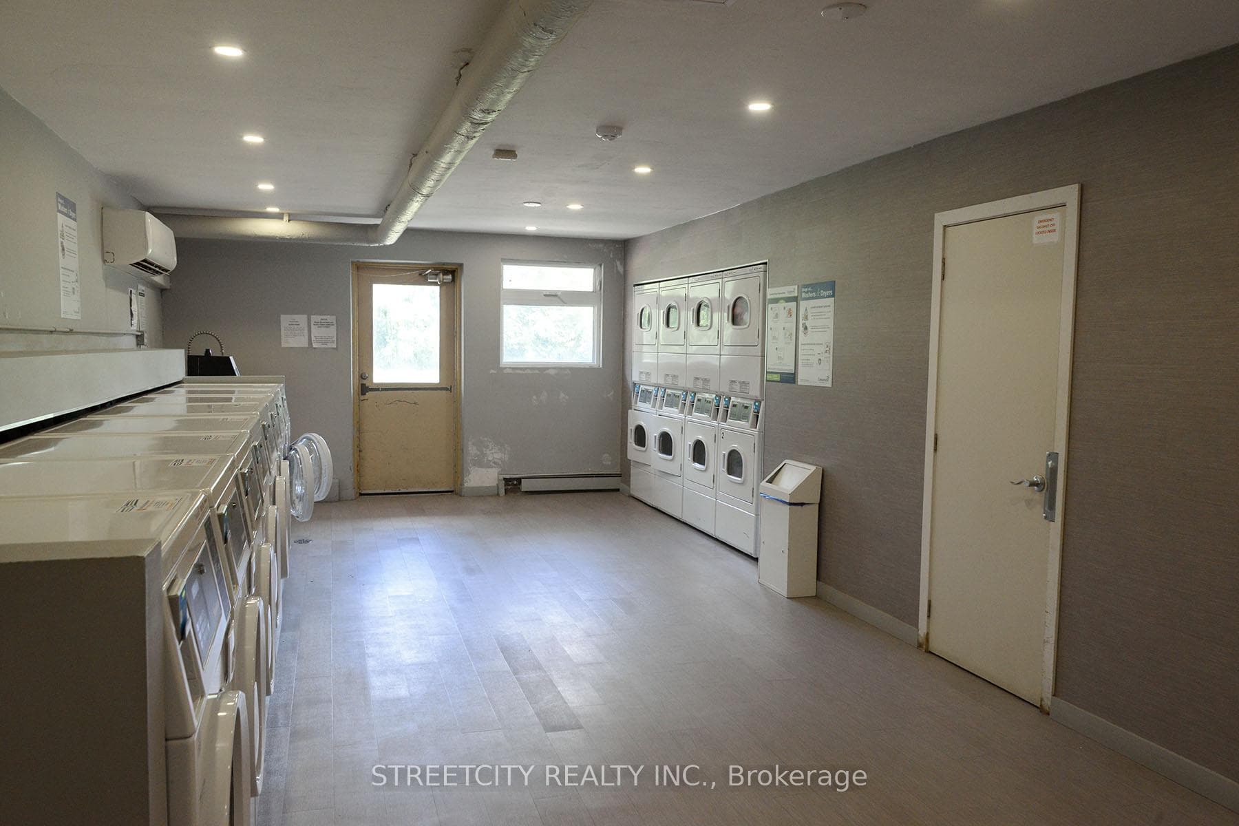 583 Mornington Avenue Unit 603 photo 10