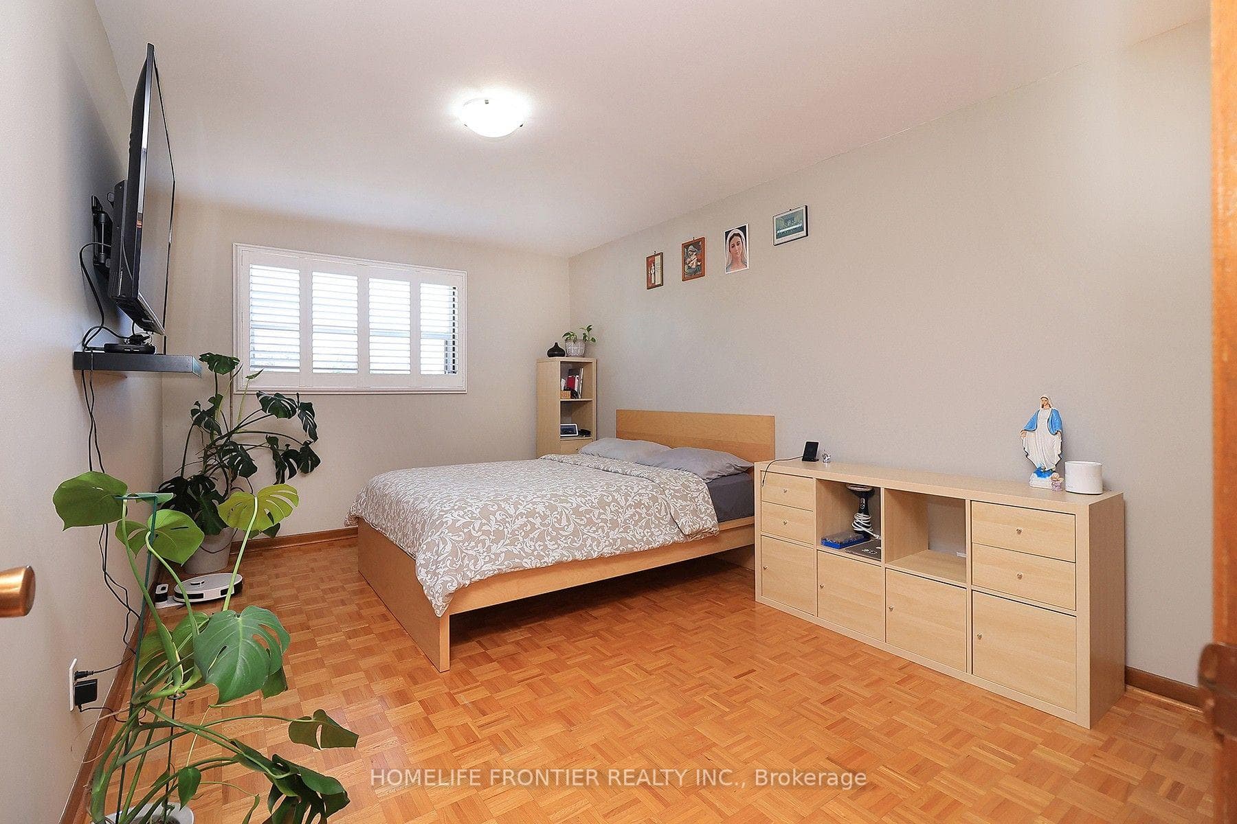 239 Beta Street photo 9
