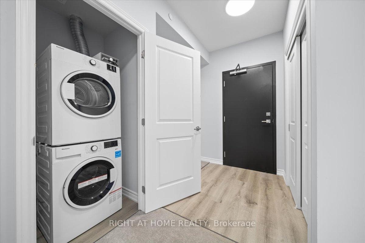 1350 HEMLOCK Road Unit 306 photo 6