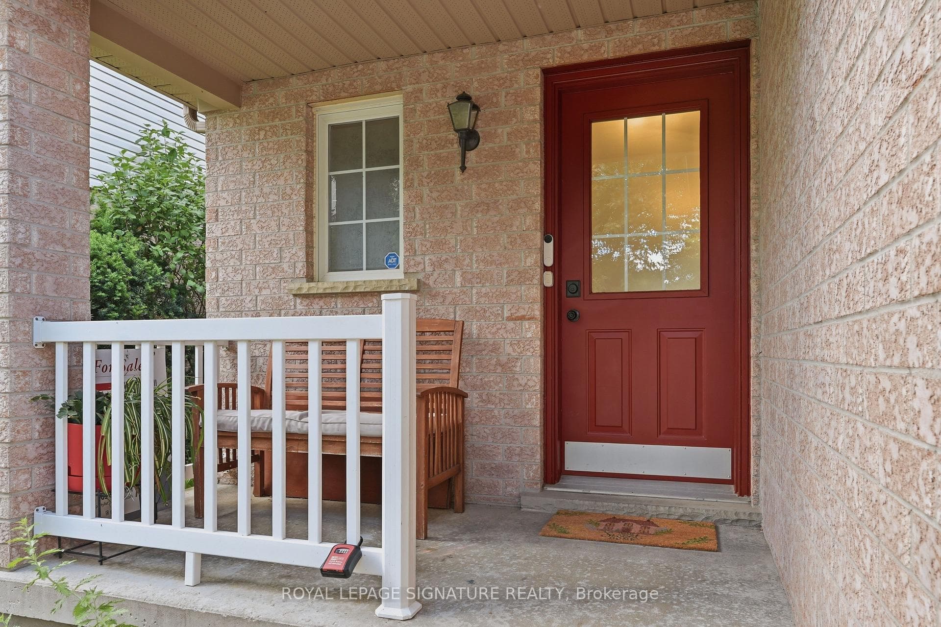 119 Rossmore Court photo 4