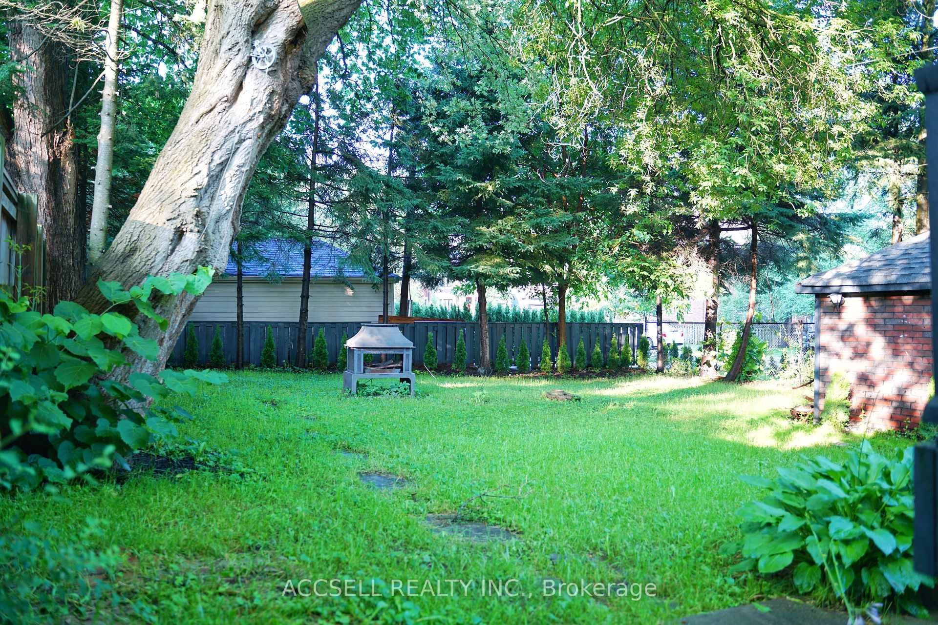 1069 Dixie Road photo 8