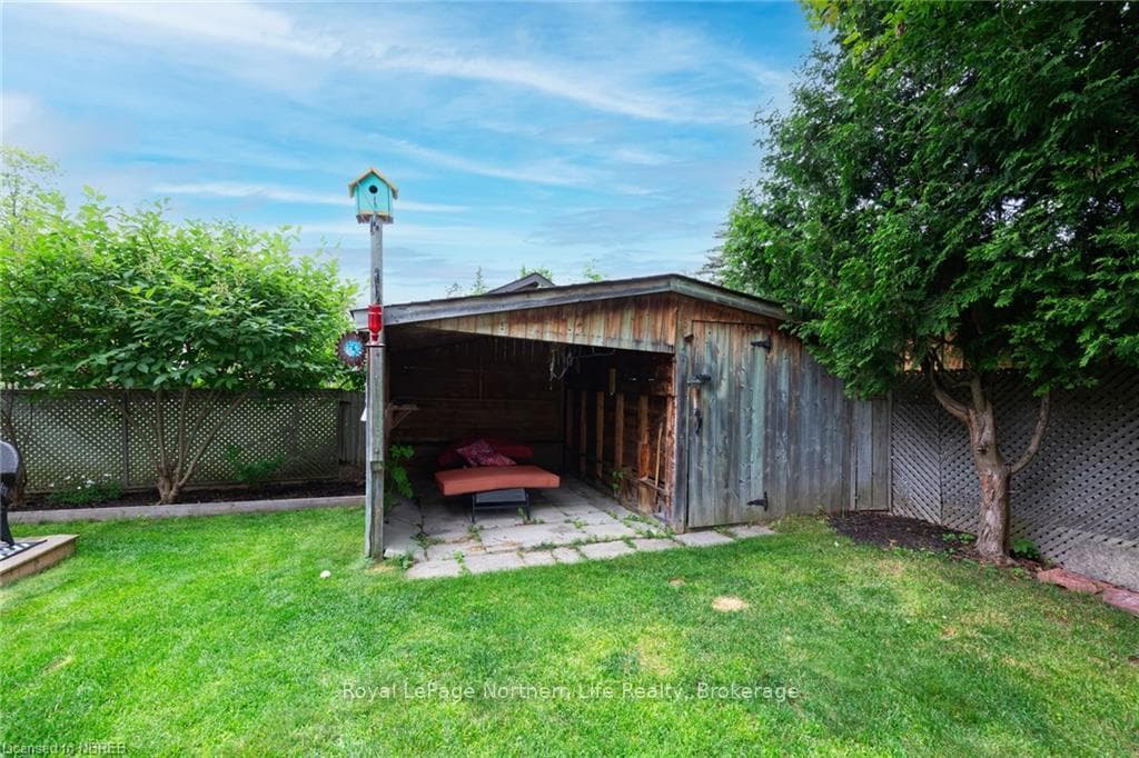 450 WALLACE Road photo 33