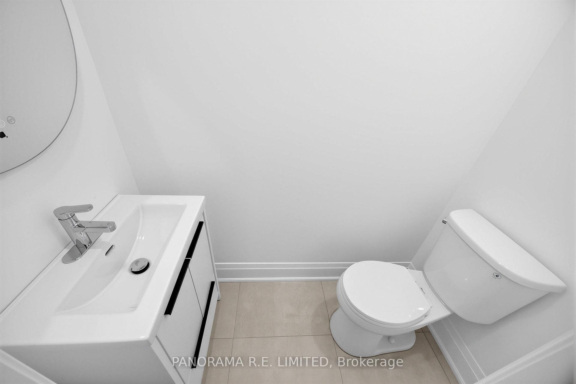 606 Abana Road Unit Lower photo 9