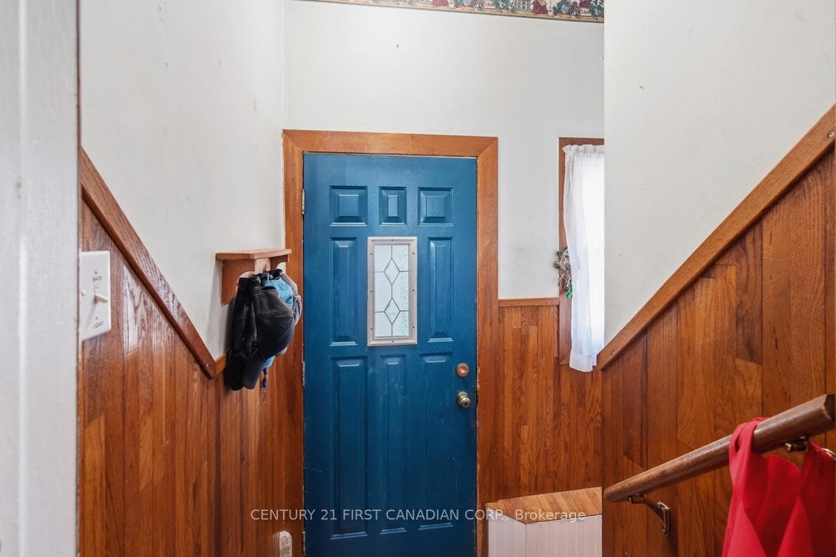 142 Frederic Street photo 27