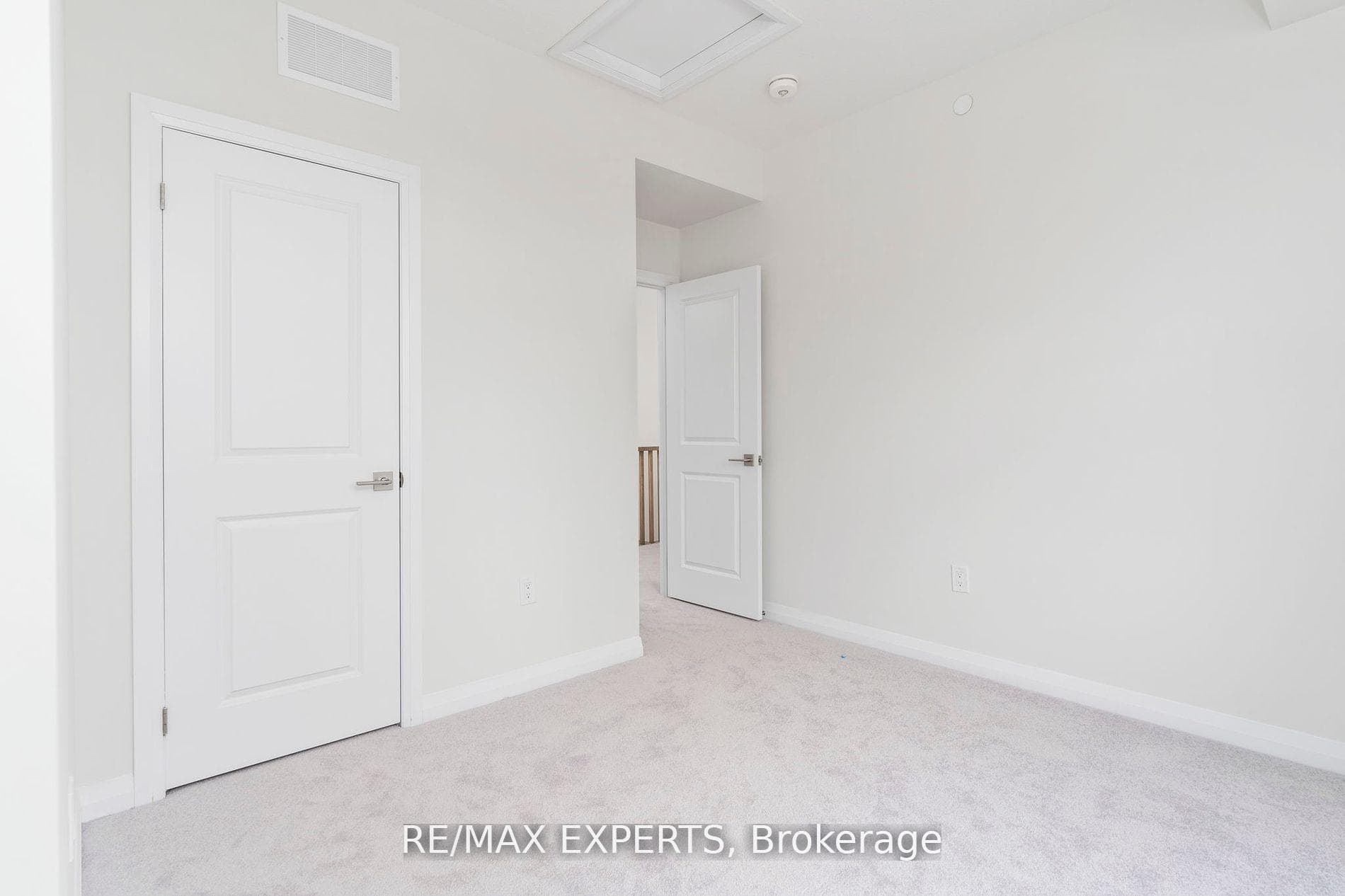15 Fieldridge Crescent Unit 8 photo 16