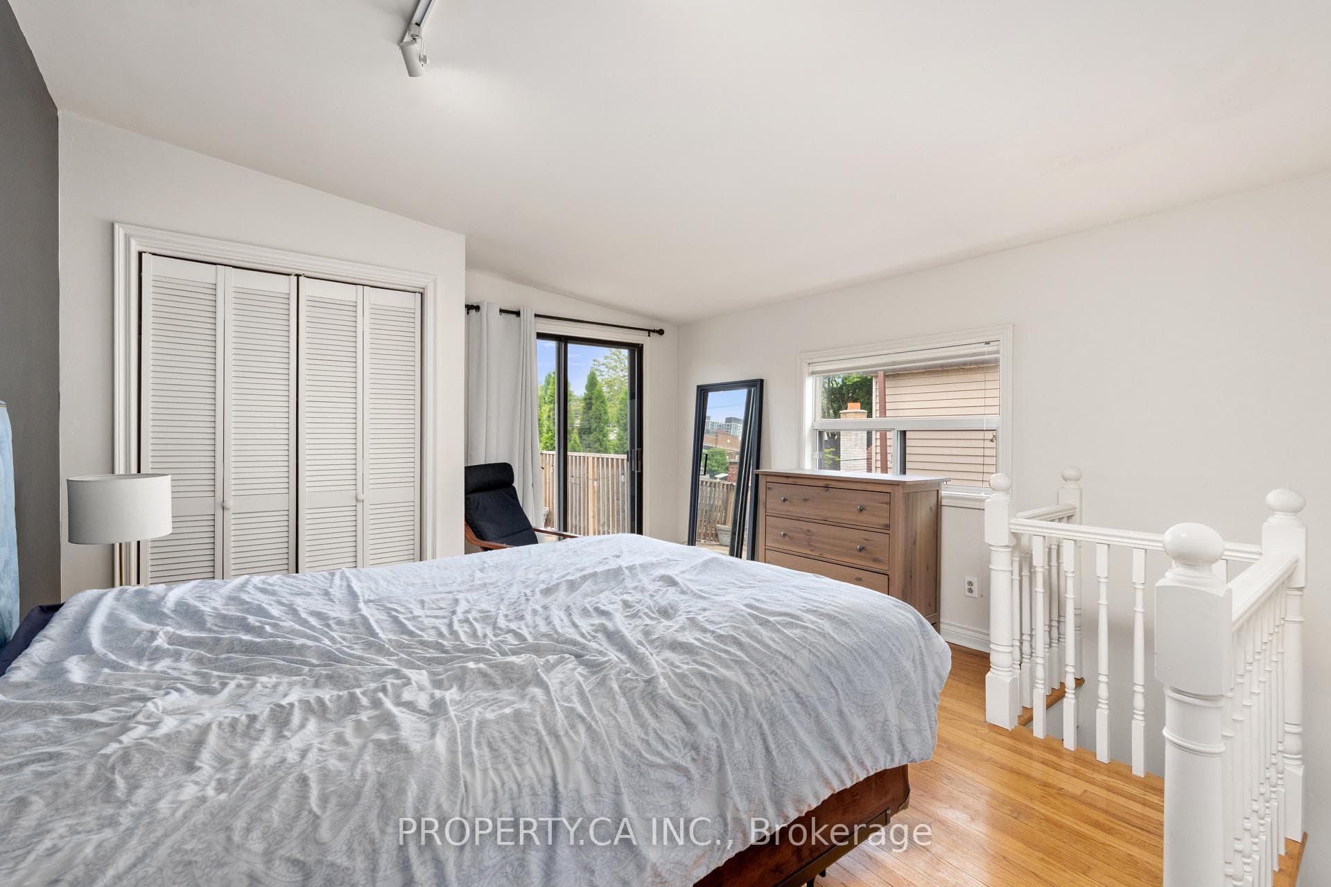 233 Clinton Street photo 17