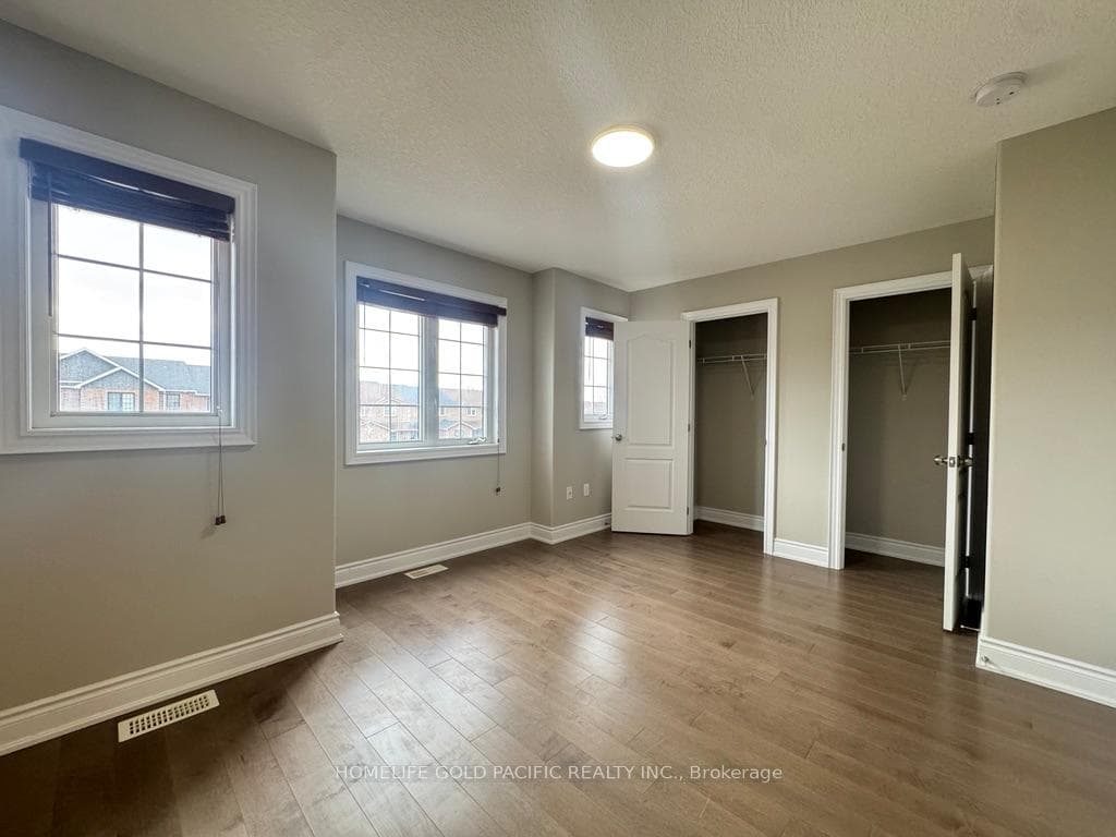86 Nathan Crescent photo 14