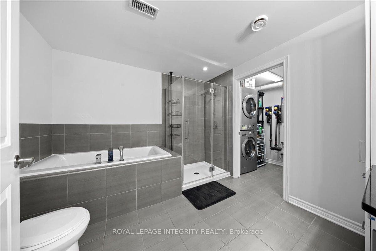 100 Prestige Circle Unit 5 photo 25