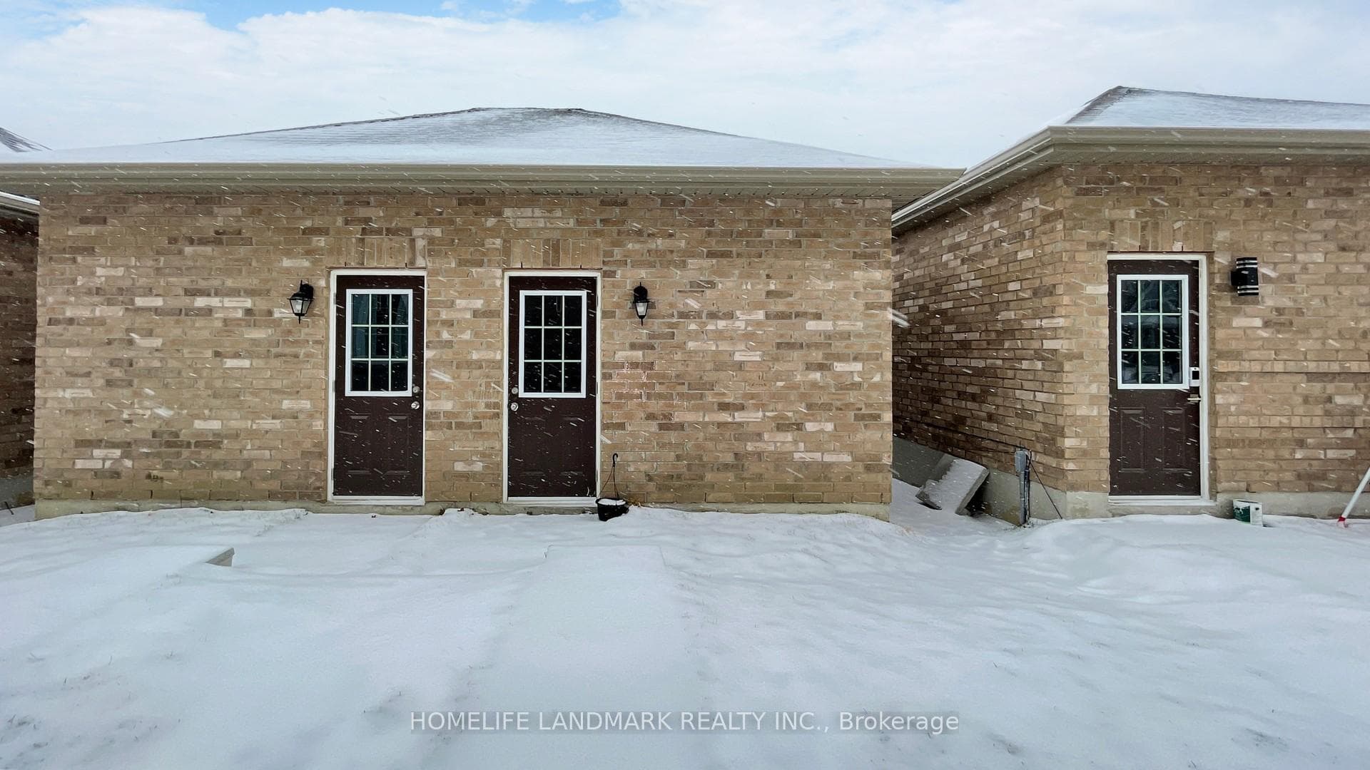 547 White's Hill Avenue photo 36