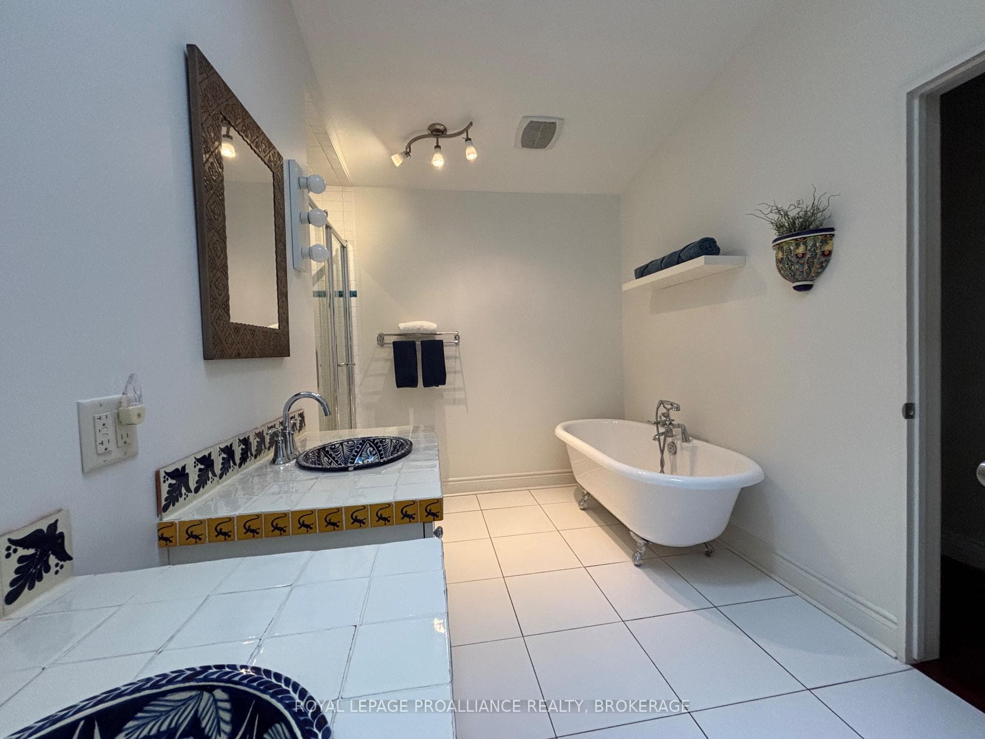 27 Riverside Drive photo 30