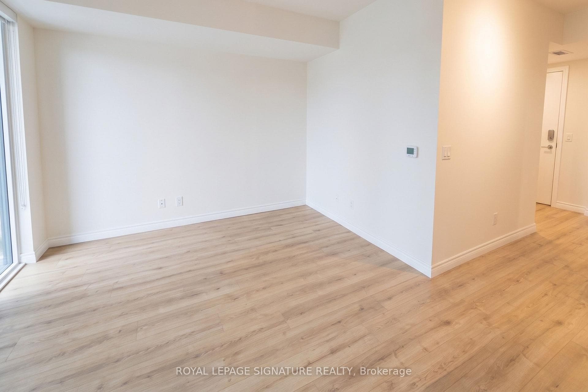 19 Western Battery Road Unit 2819 photo 3