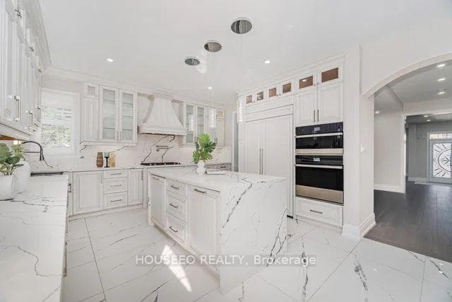 2 Richgrove Drive photo 9