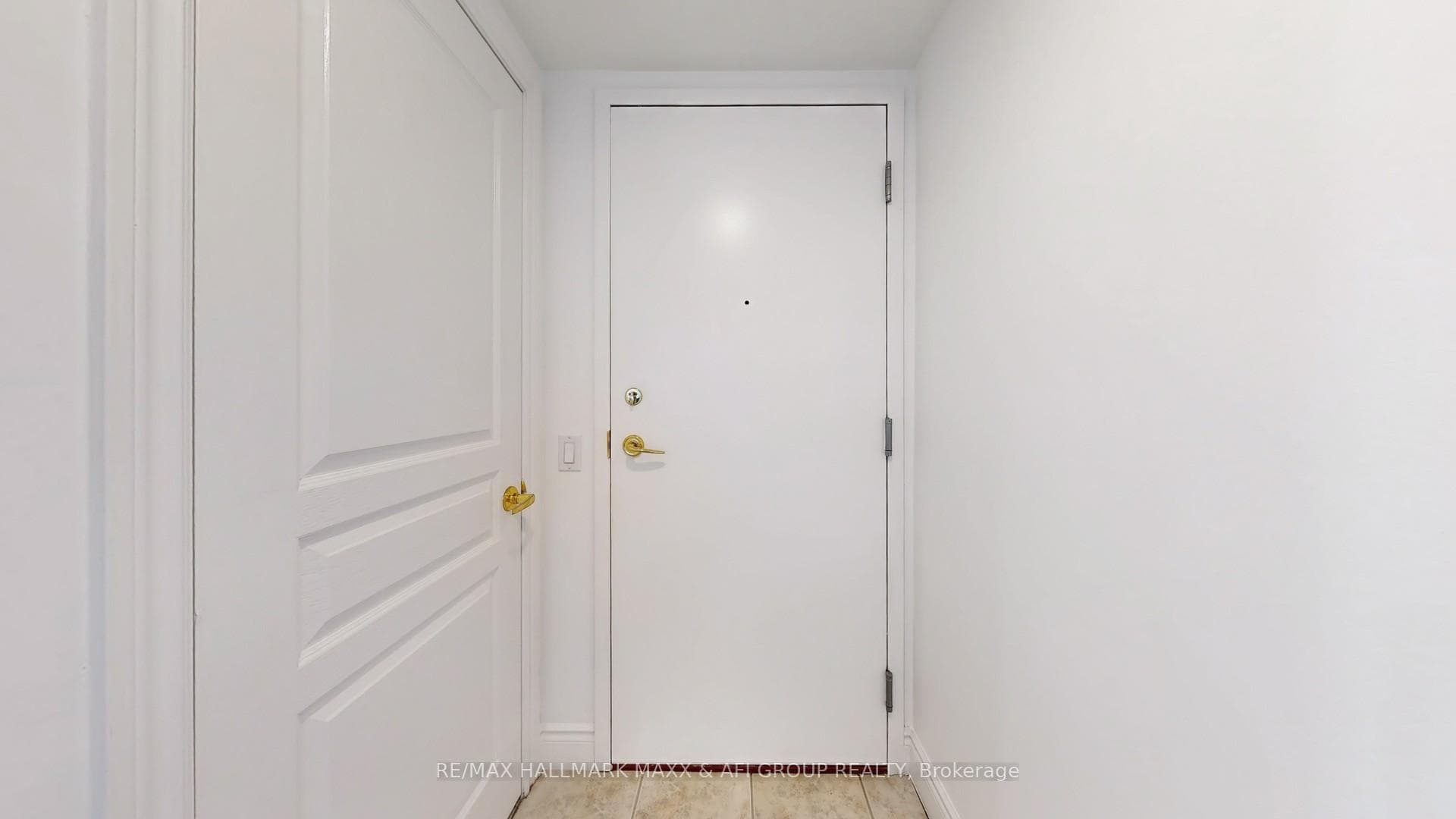 5 NORTHTOWN Way Unit 707 photo 5