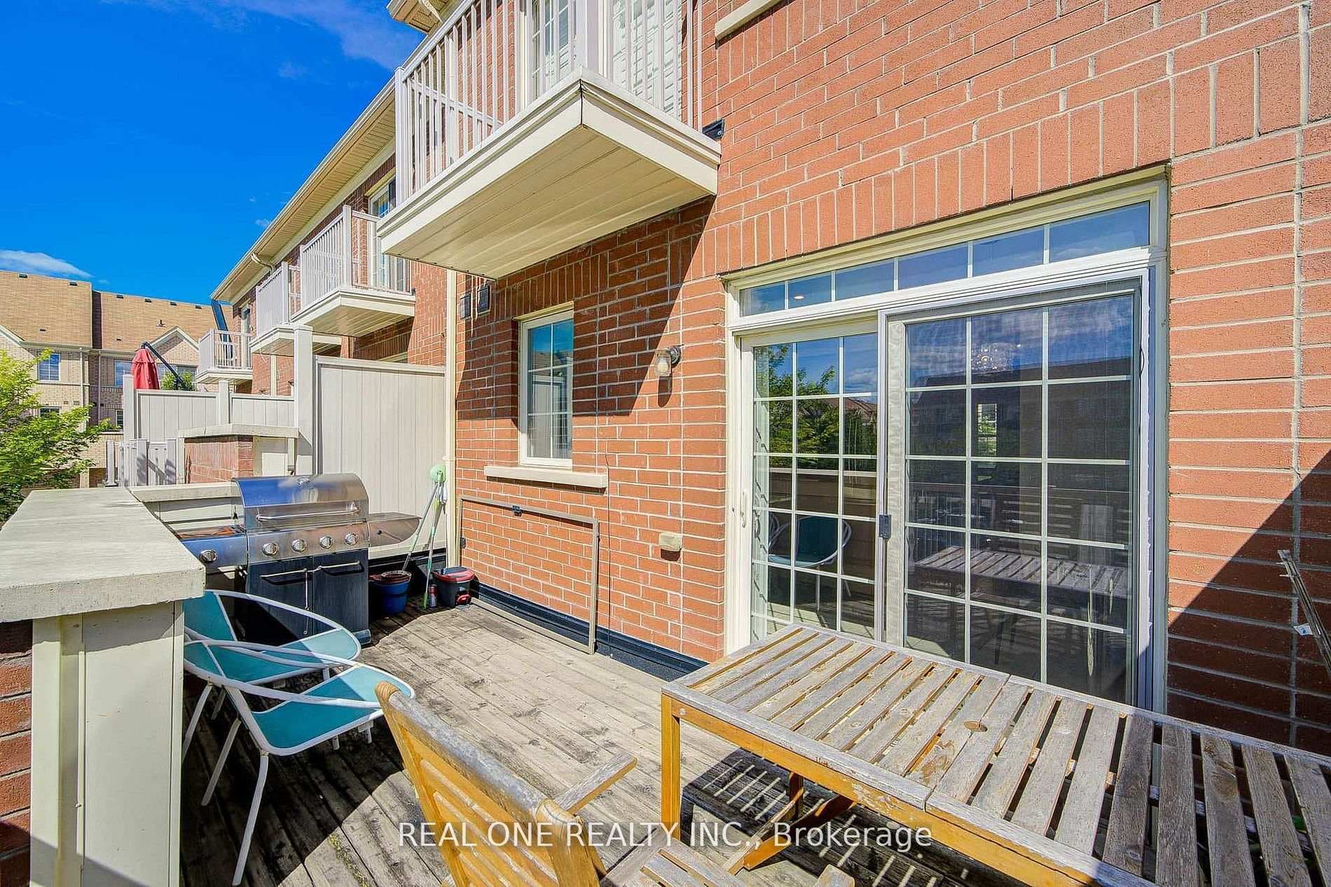 9 Ruskov Lane Unit Upper photo 29