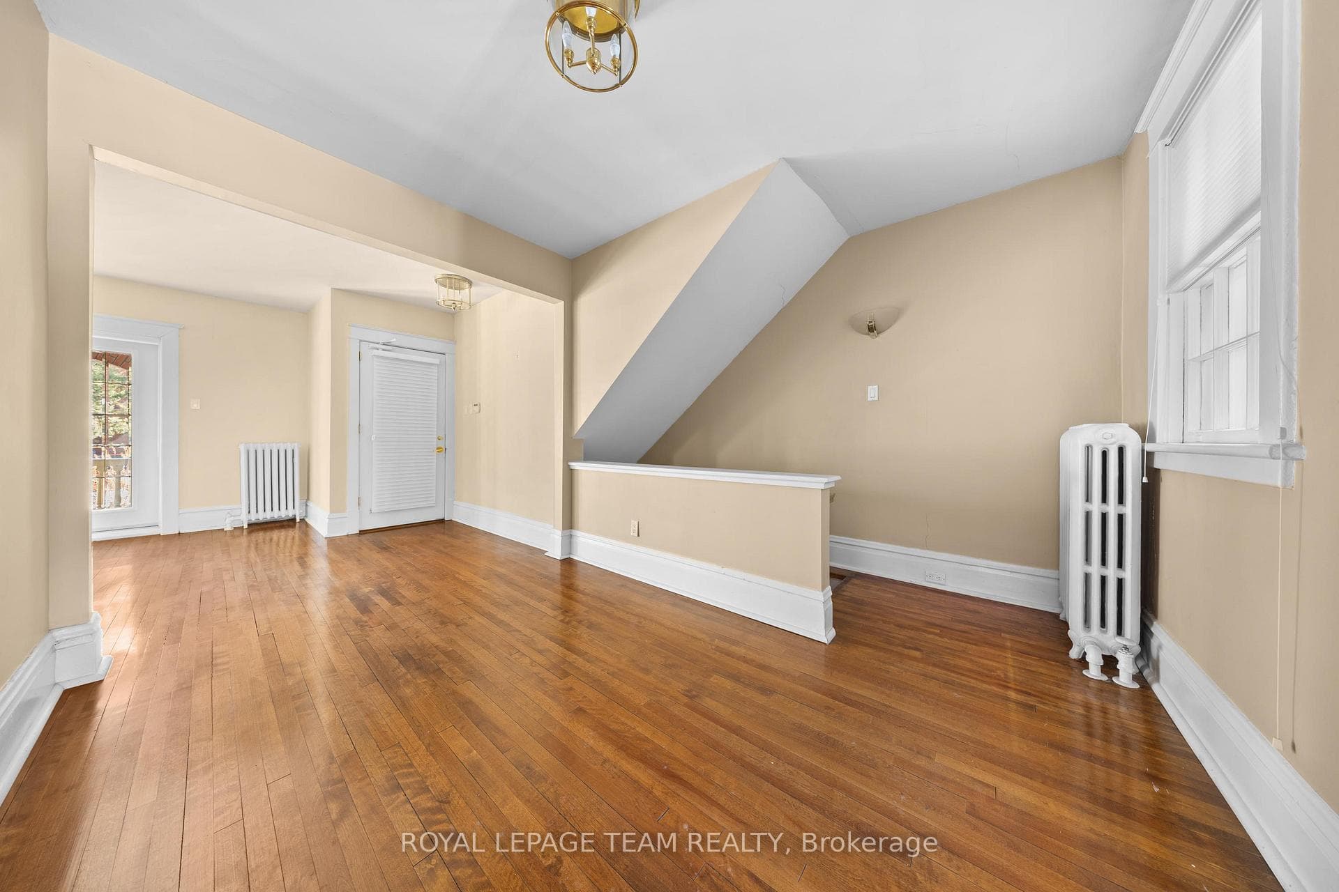 231 Daly Avenue photo 7