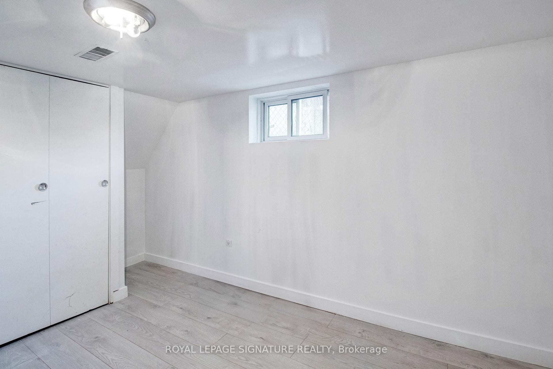 56 Cambridge Avenue photo 24