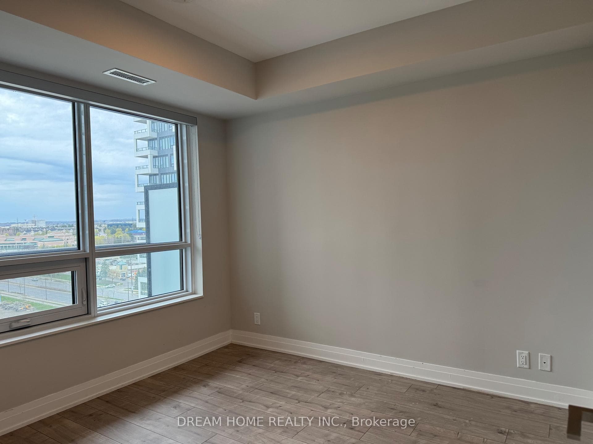 18 Water Walk Drive Unit 1506 photo 4
